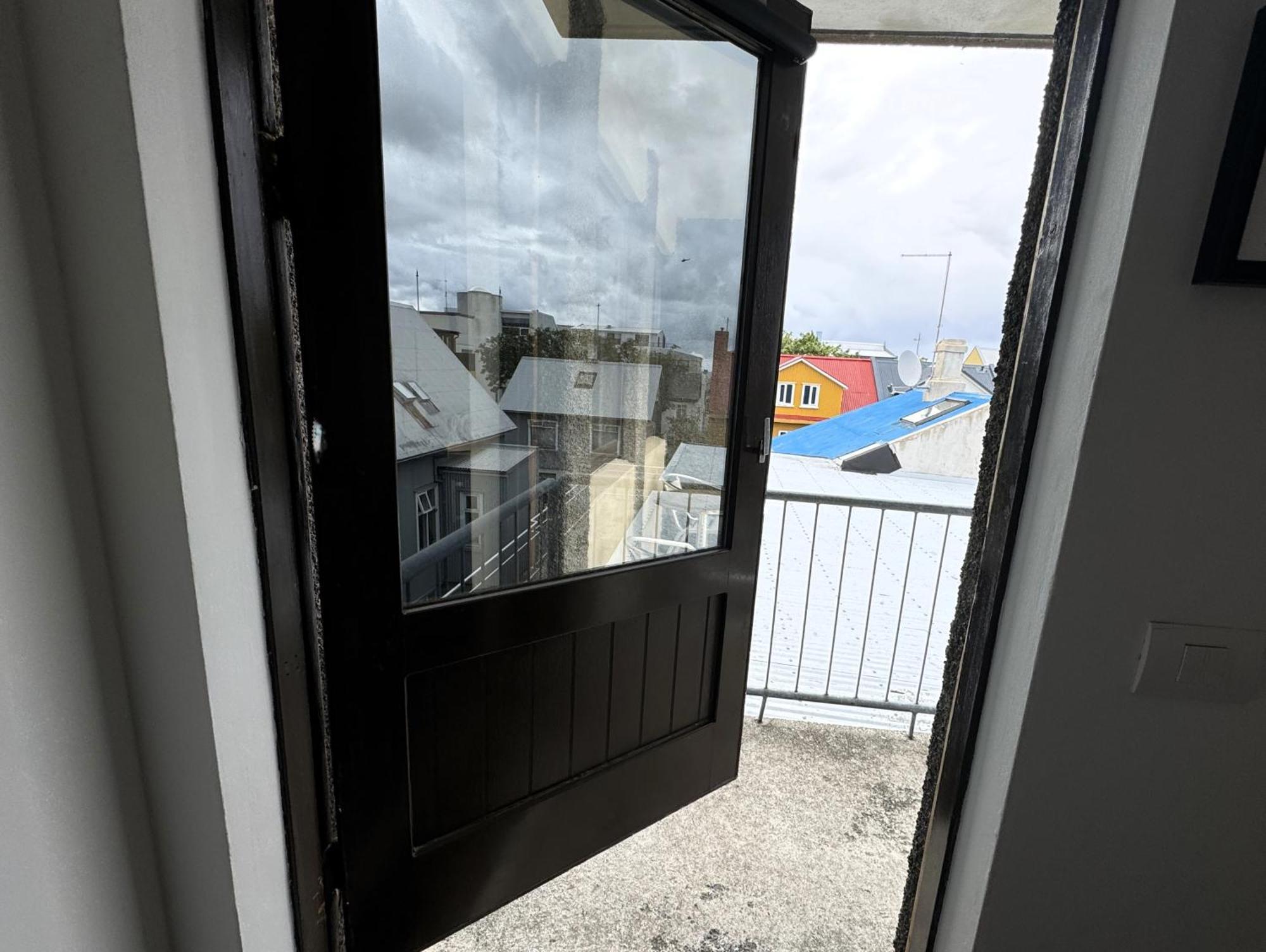 Day Dream L23 Guesthouse Reykjavik Exterior photo